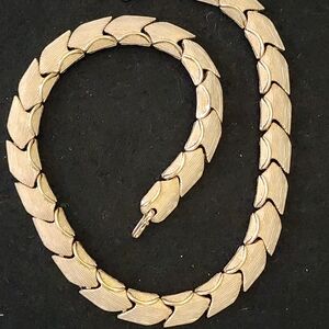 Vintage Monet Elegant Brushed Gold-Tone Women's Chevron Link Necklace